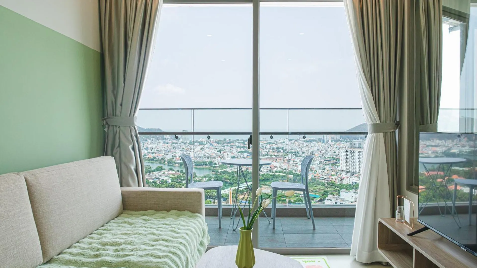 Condotel The Song Luxury Vũng Tàu 0*,
